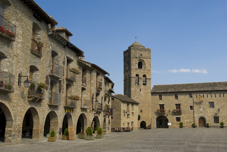 Aínsa, Huesca, Aragón, Pirineos
