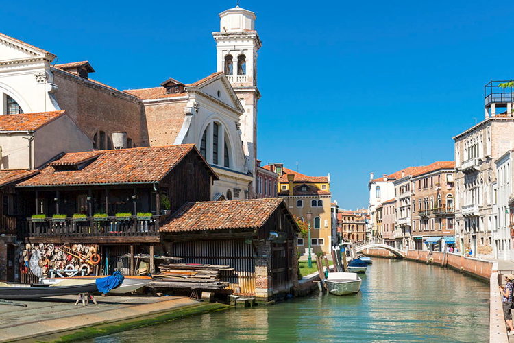 Astillero de San Trovaso, Venecia, Italia