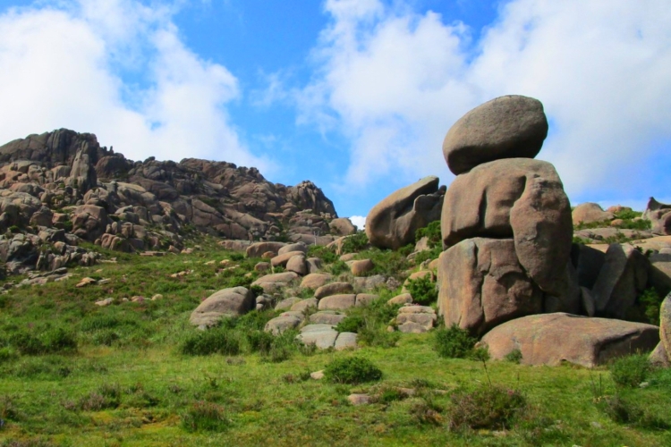Formación rocosa conocida como O Guerreiro, O Pindo, A Moa, La Coruña, Galicia