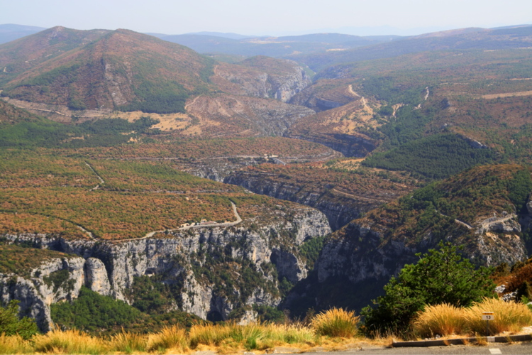 Vistas hacia la orilla sur del cañón Vistas hacia la orilla sur del cañón