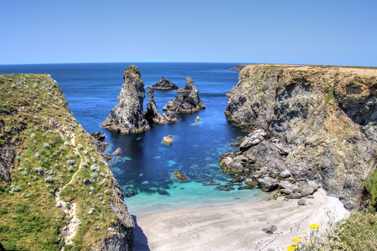 Les Aiguilles de Port-Coton, Belle-Ile, Bretaña, Francia