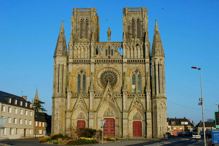 Avranches, catedral, Normadía, Francia