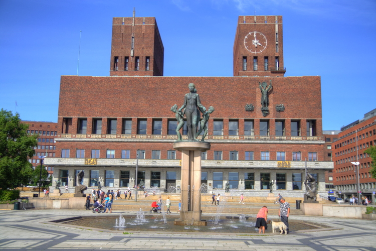Ayuntamiento de Oslo, Noruega