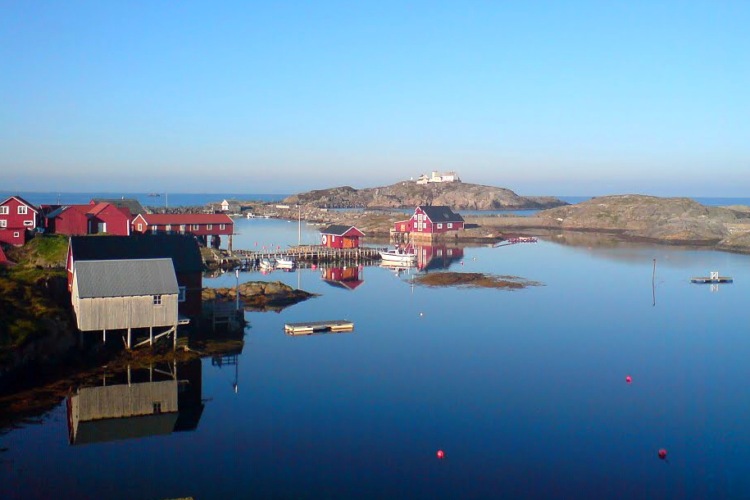 Isla de Bjørnsund, Noruega, fiordos