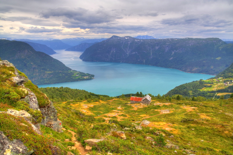 Molden Mountain, Lustrafjord, hiking, Norway, Svarthiller