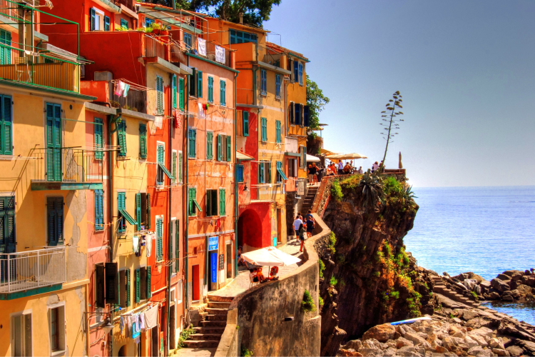 Calle puerto Riomaggiore, Cinque Terre, Italia