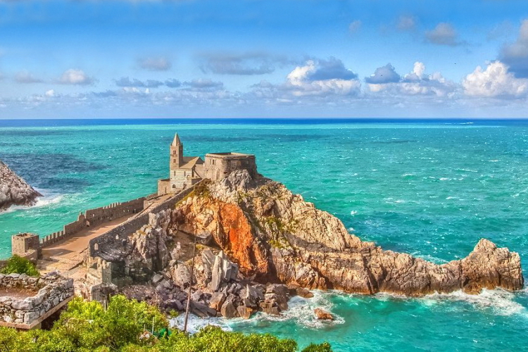 Vistas desde el castillo de Portovenere, Italia