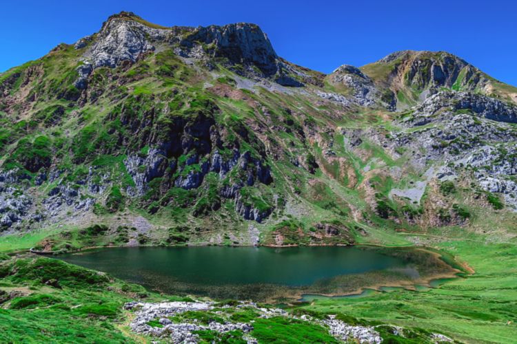 Lago de Cerveiriz, Somiedo, Asturias