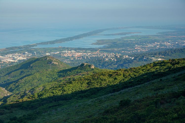 Vista desde el Col de Teghime, Córcega, Francia
