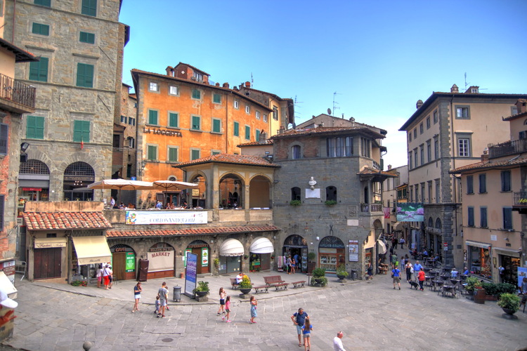 Plaza principal de Cortona, Toscana, Italia