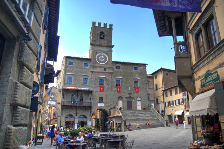 Palacio Comunal en Cortona, Toscana, Italia