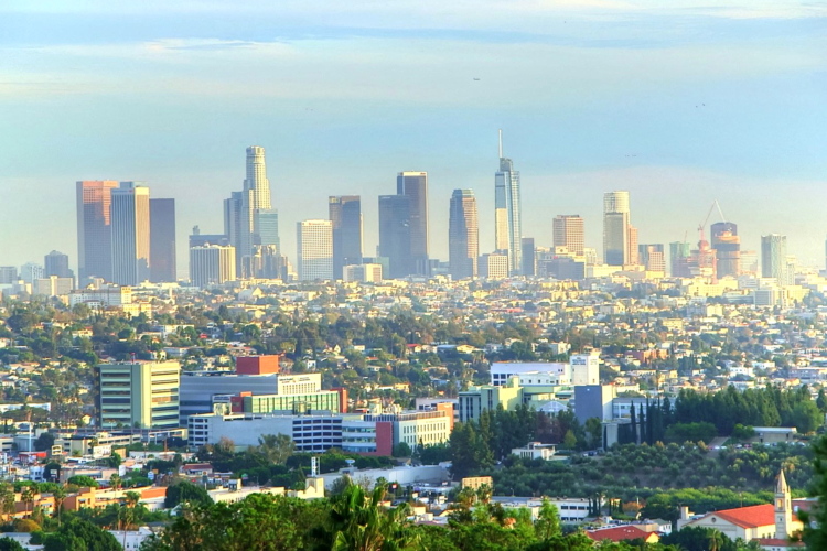 Downtown de Los Ángeles desde la distancia, USA, California