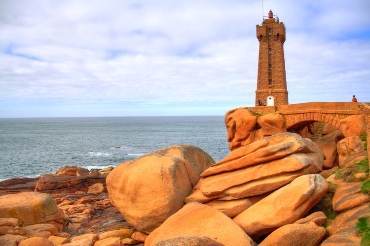 Faro de Mean Ruz, Bretaña, Francia