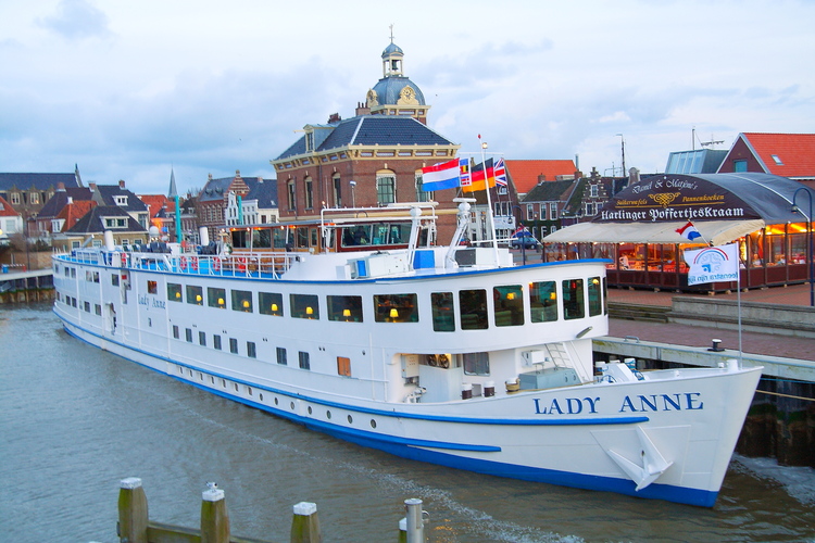 Ferry en Harlingen