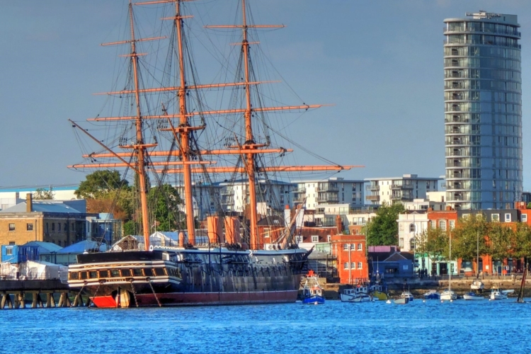 HMS Victory en el puerto de Portsmouth, Inglaterra