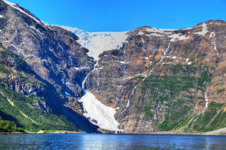 Glaciar en Jøkelfjord, Noruega