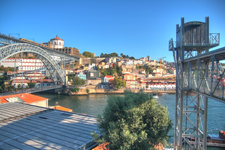 Elevador de Lada, Oporto, Portugal