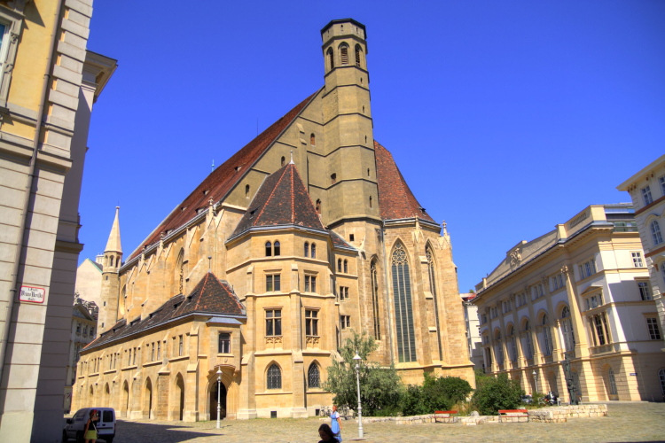 Minoritenplatz, Austria, Viena