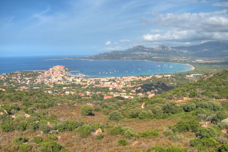 Vista desde Notre Dame de la Serra, Córcega, Francia