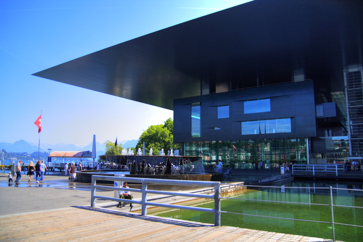 Centro de convenciones de Lucerna