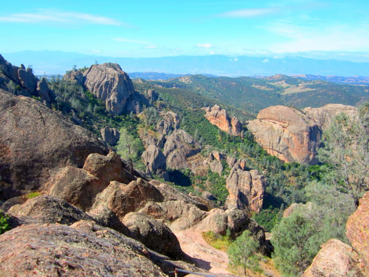 Vistas en Pinnacles National Park, California, USA