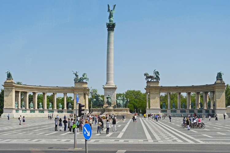 Plaza de los Héroes, Budapest, Hungría