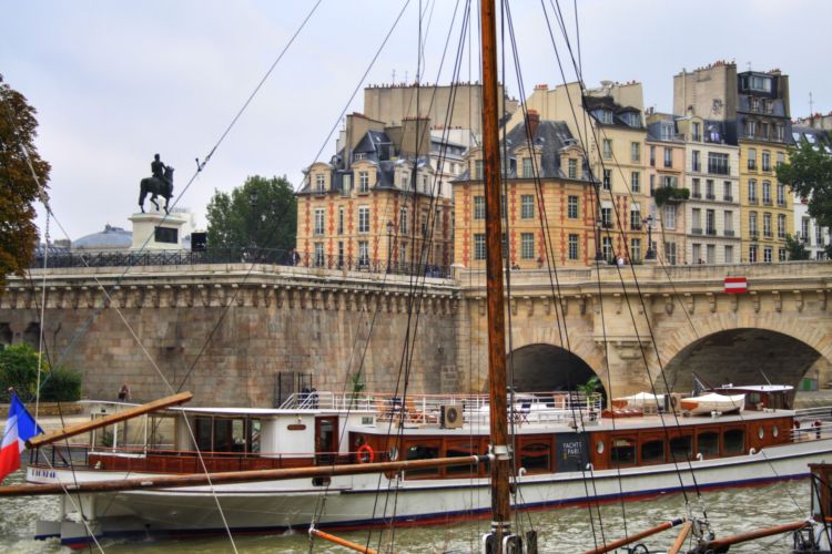 Ile de La Cite, París, Francia