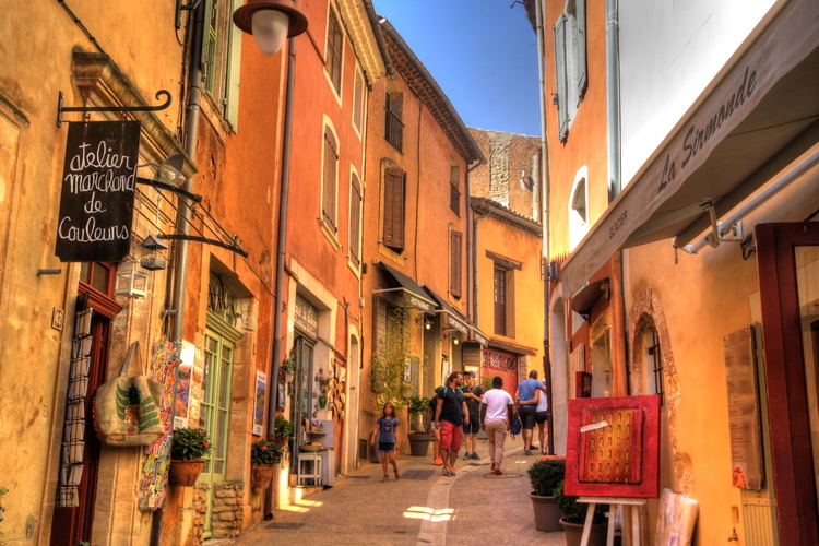 Calle de Roussillon, Francia, Provenza