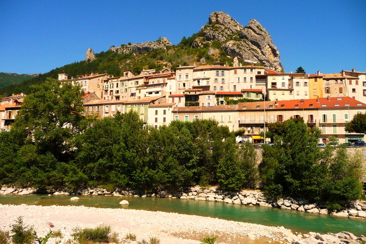 Serres, Provenza, Francia
