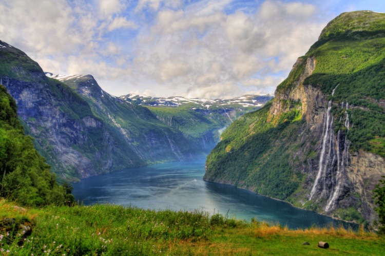 Cascada de las Siete Hermanas, Geiranger, Noruega, fiordos