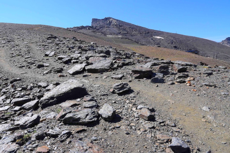 Acercándonos a la cima del Veleta, Sierra Nevada, Granada
