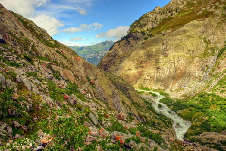 Avanzando por el valle