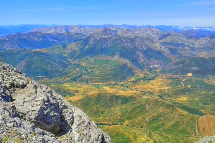 Vistas cima Asturias, Peña Ubiña, León