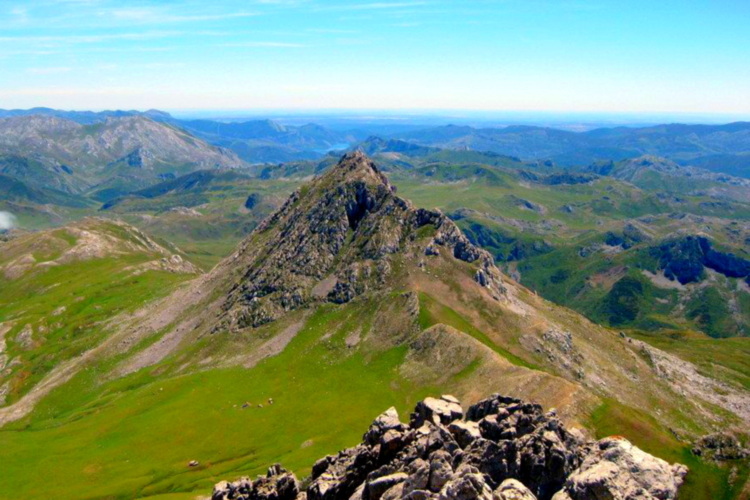 Peña Ubiña Menor, León, Castilla