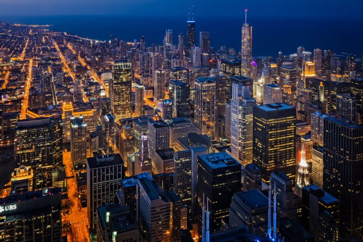 Vista nocturna desde la torre Willis en Chicago, Estados Unidos, USA, The Loop
